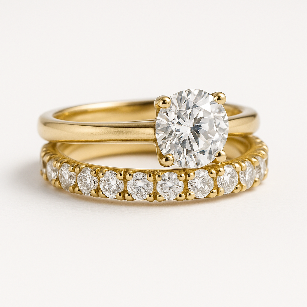 Zeitloses Savaya Goldring-Set