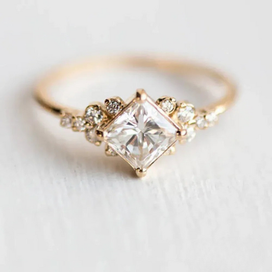 Regal Eleganz Ring