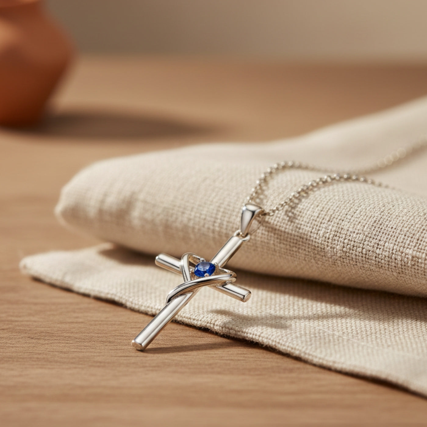 Saphir Kreuz Halskette
