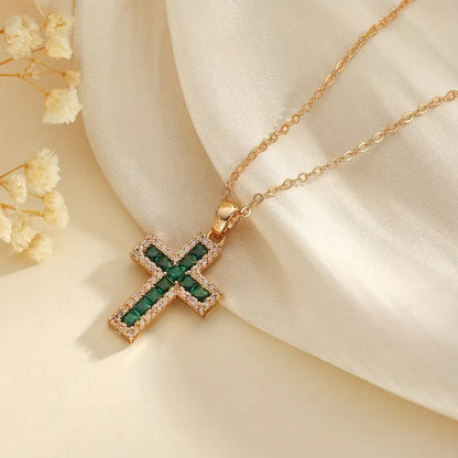 Solene Smaragd Kreuz Anhänger Gold Halskette