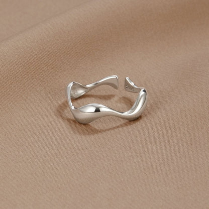 Silberne Wellenring