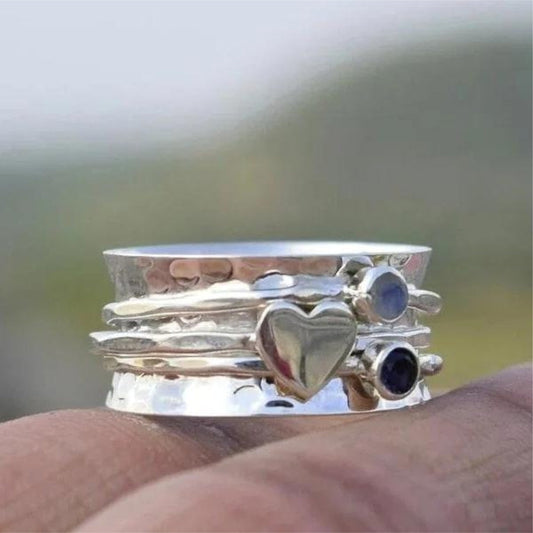 Handgefertigter Herz-Spinnring