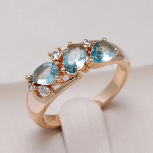 Eleganter blauer Vintage-Zirkonia-Ring in Gold