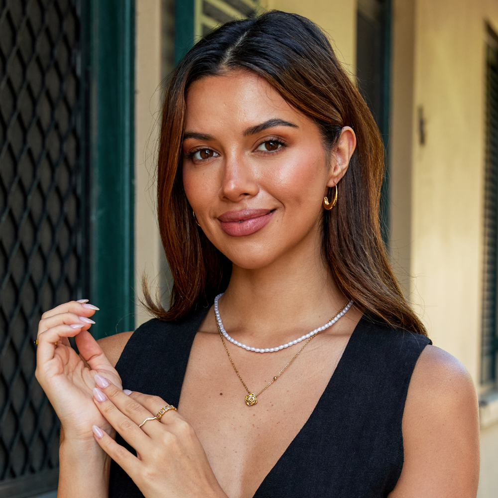 Collier pendentif rose dorée