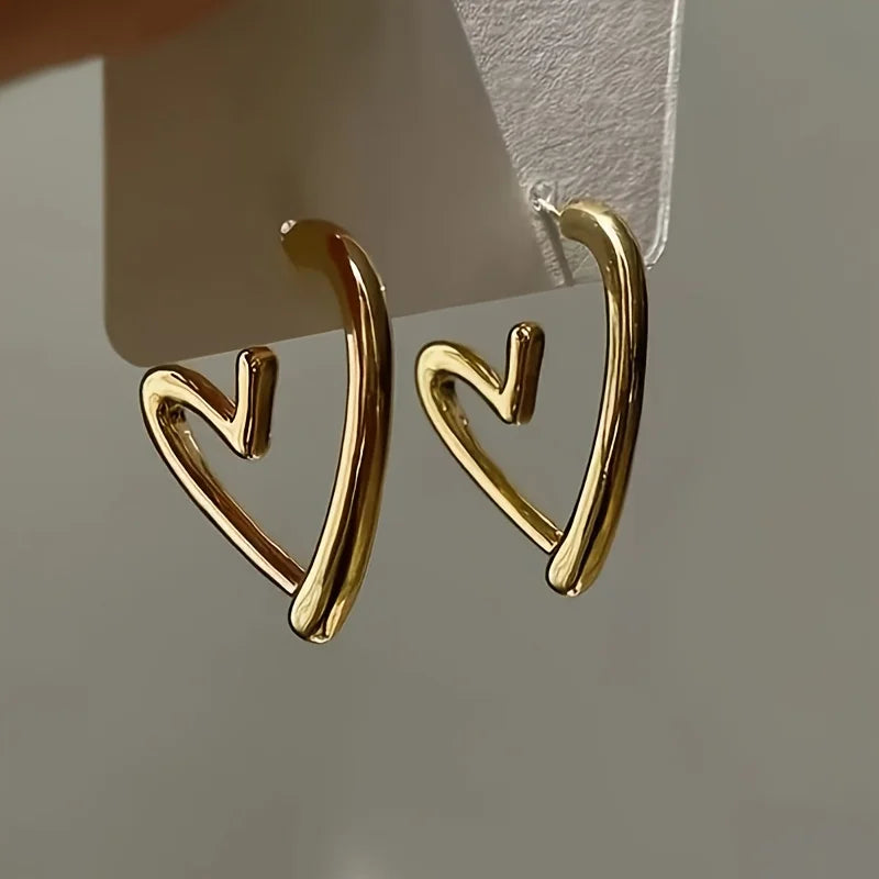 Elegante Herzförmige Ohrringe aus Roségold
