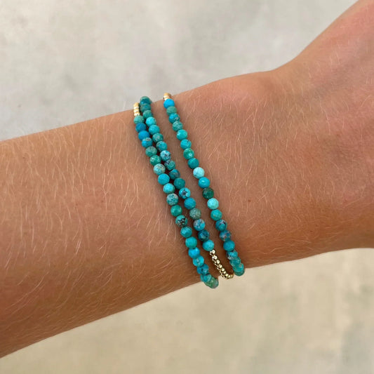Schickes Gold Türkis Perlenarmband