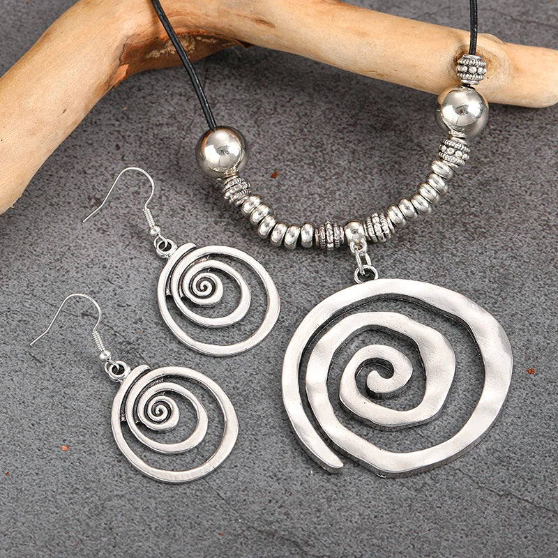 Spiral-Halsketten- und Ohrringe-Set