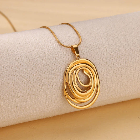 Hohles geometrisches ovales Halsband in Gold und Silber