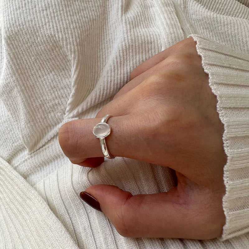 Silberner ovaler Mondstein Minimal Ring