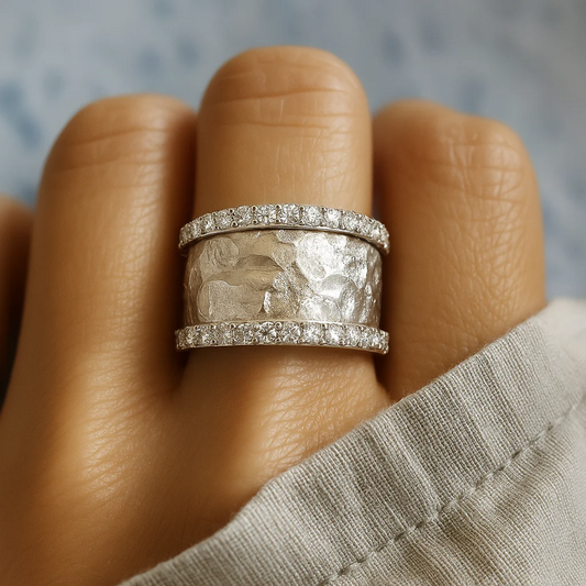 VINTAGE SILBERNER ZIRKONIA RING