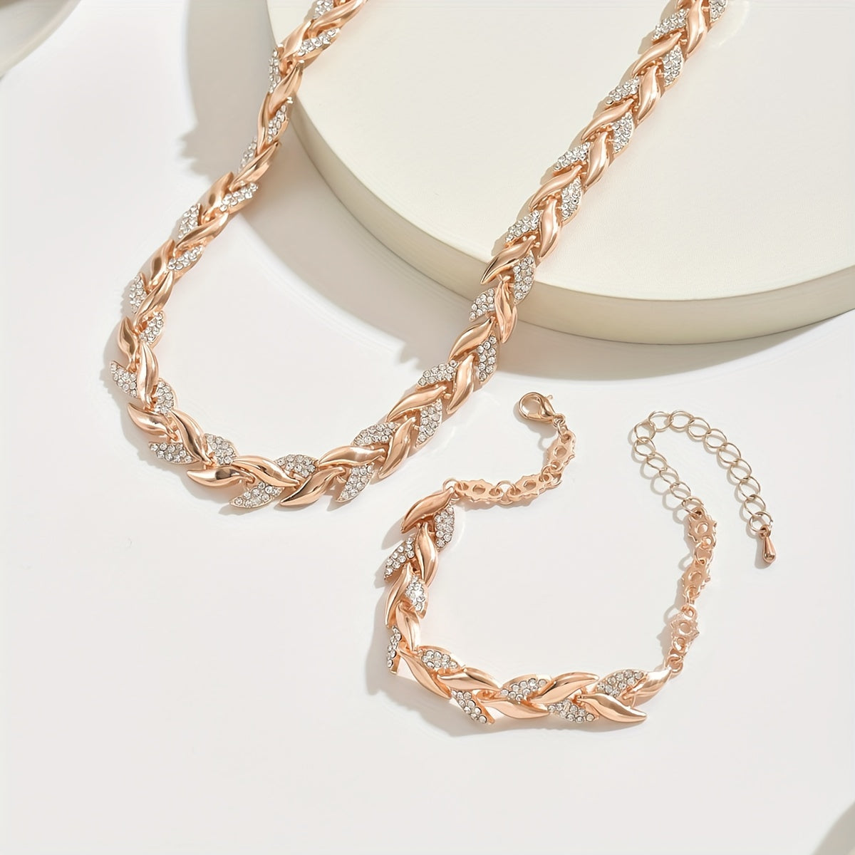 Elegantes Set aus Glas-Rhinestone im Fischschwanz-Design