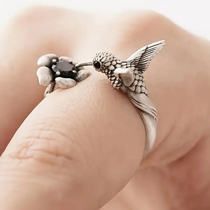 Kolibri & Blumenring – Verstellbarer Offener Vogelring für Frauen