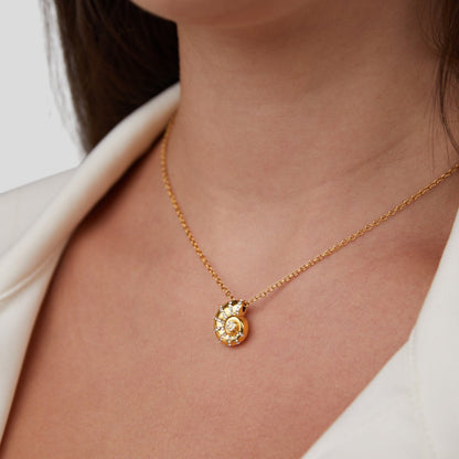 Collana con ciondolo a conchiglia di cristallo Luca