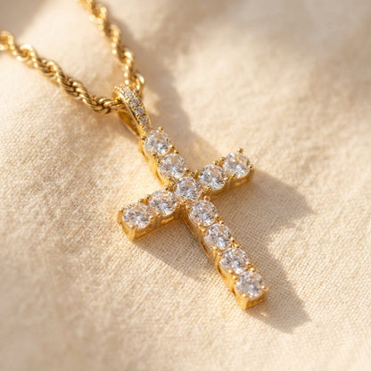 Elegante klassische Goldkreuz-Halskette