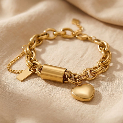 Elegantes Herzförmiges Gold Chunky Armband