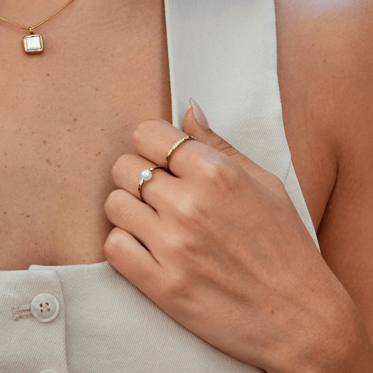 Anello con perla d'acqua dolce Peri