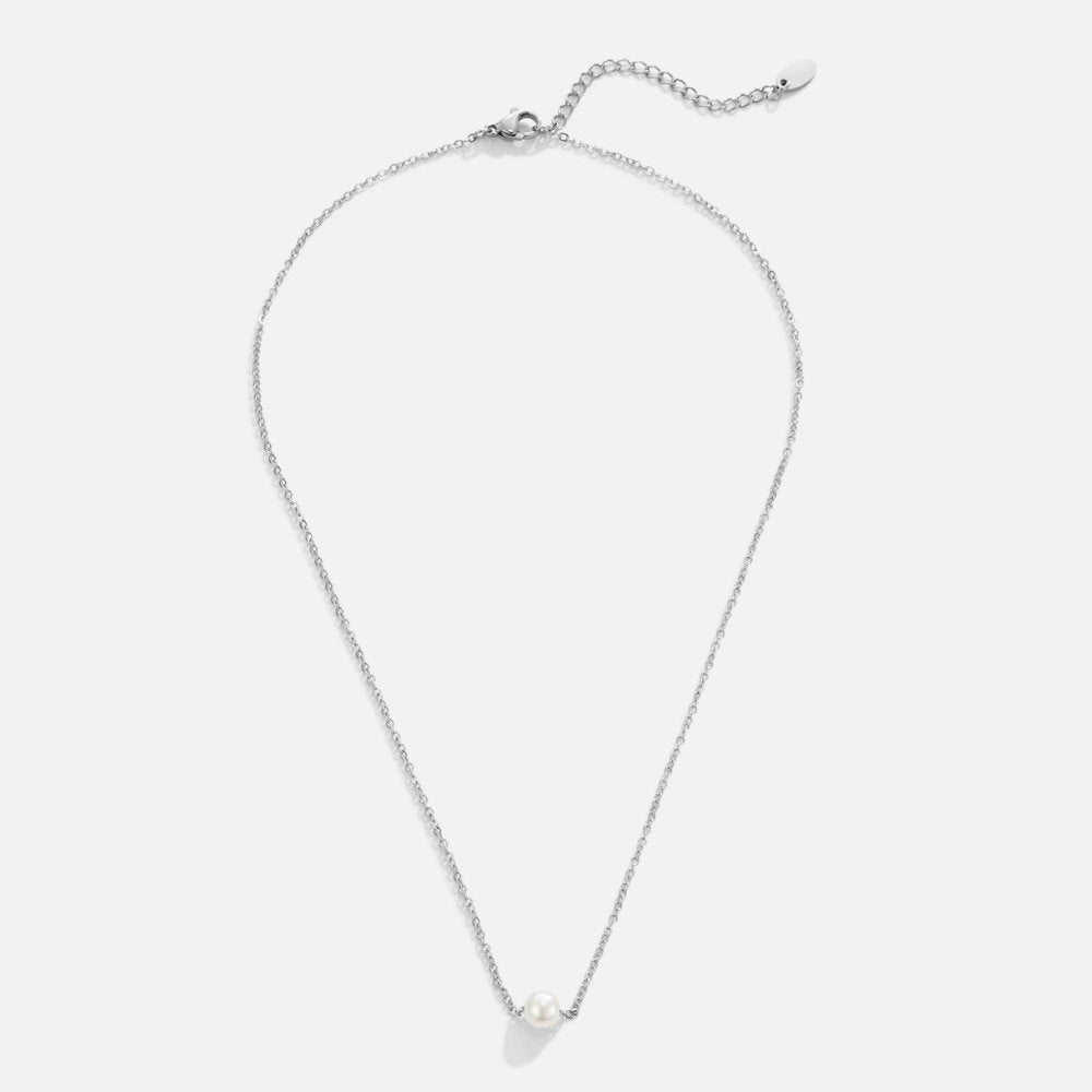 Collier solitaire en perles d'argent