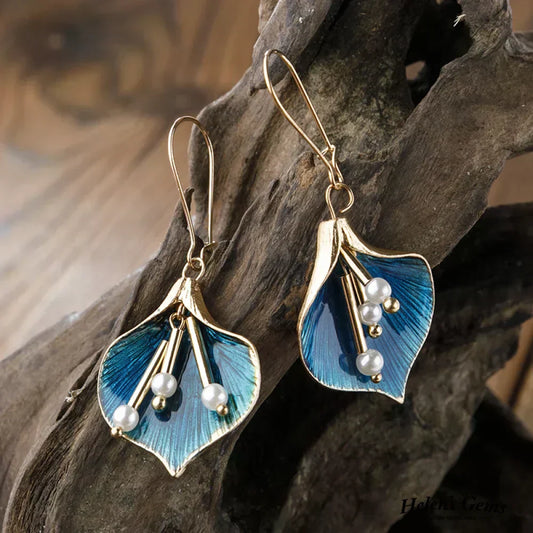 Goldene Blaue Lilien-Ohrringe mit Perlen