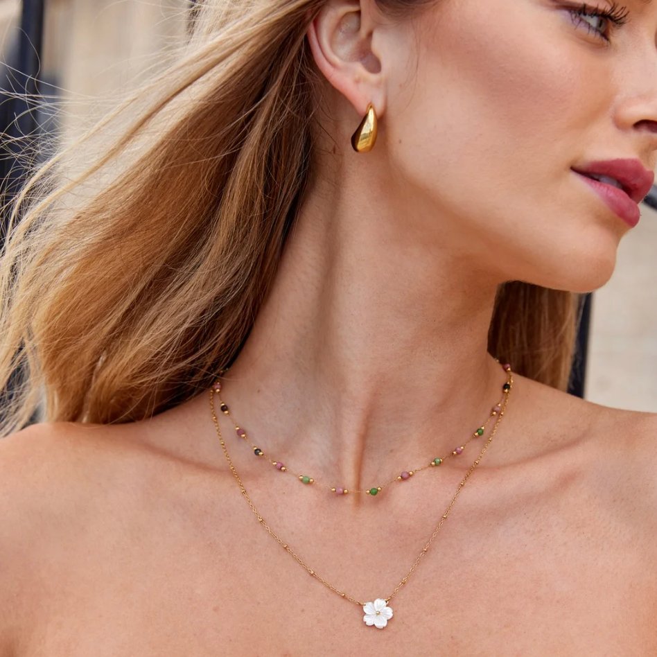 Magnifica collana di fiori